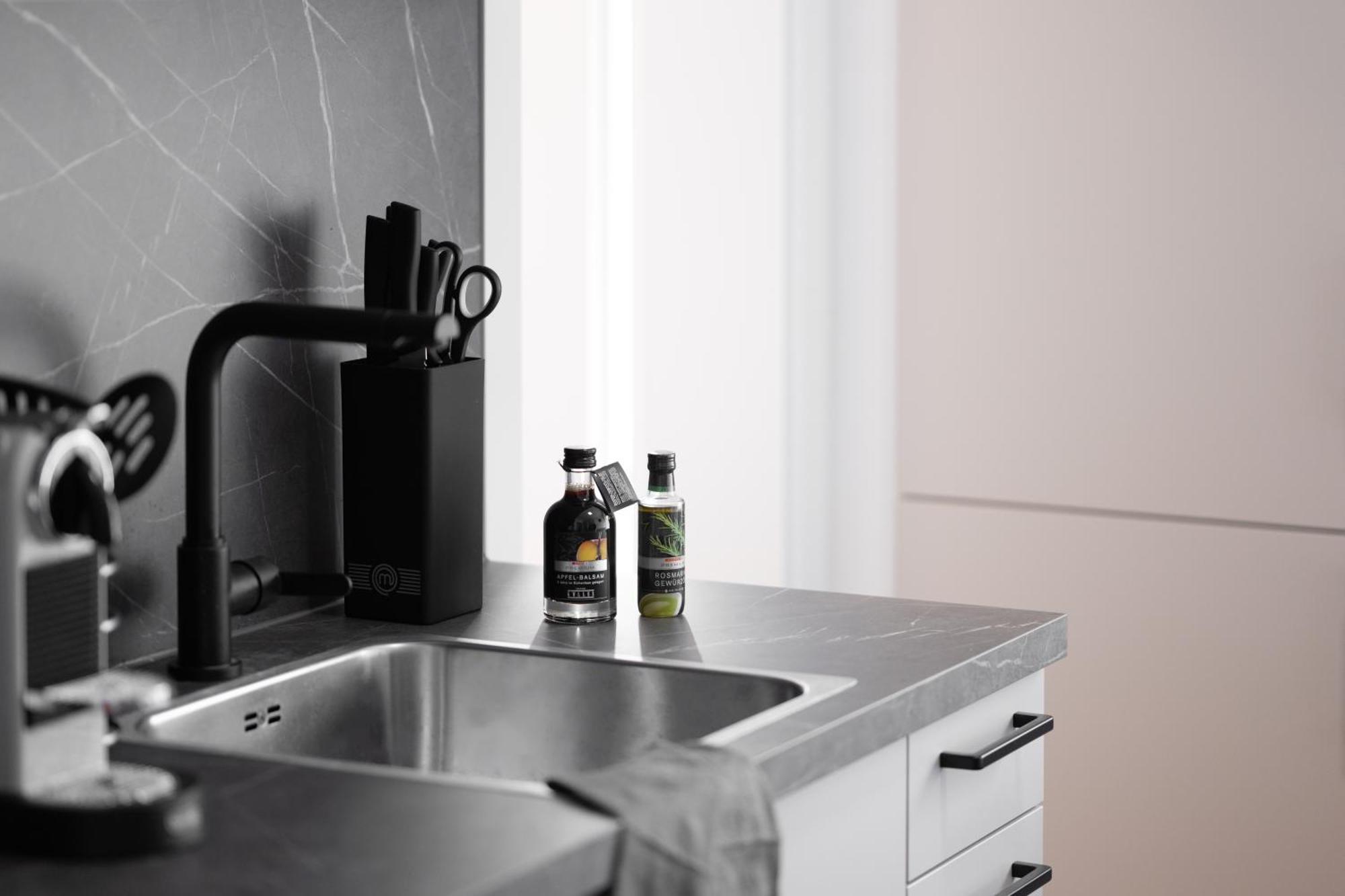 Luxury Sedda Bed, Nespresso, Netflix Daire Linz Dış mekan fotoğraf